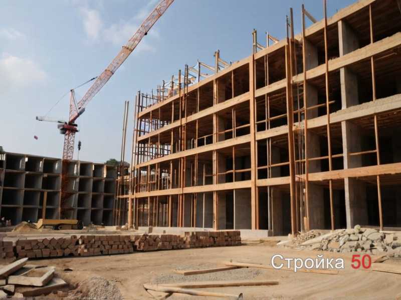 Выбор натуральных материалов для стен и пола